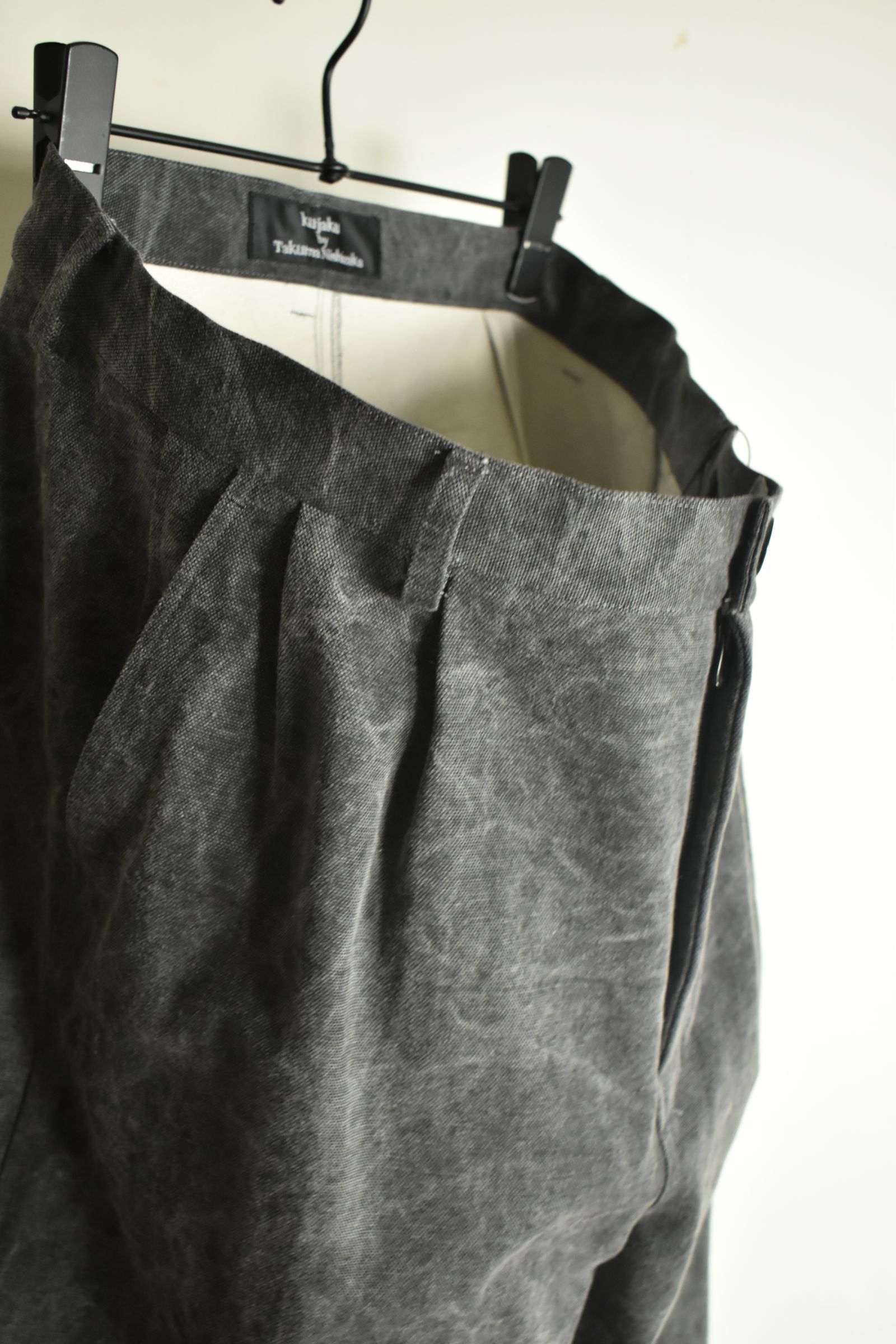 Tucked Hem Pants with Button Closure"Charcoal" /  タックヘムパンツ "チャコール"