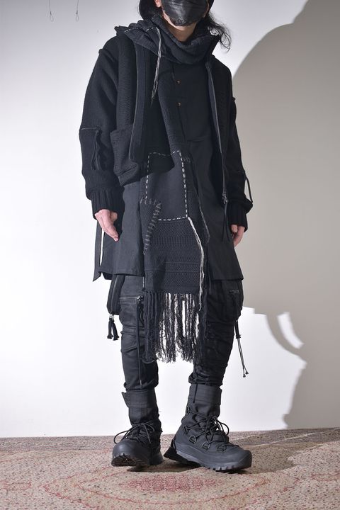 冬のニットジャケットスタイル