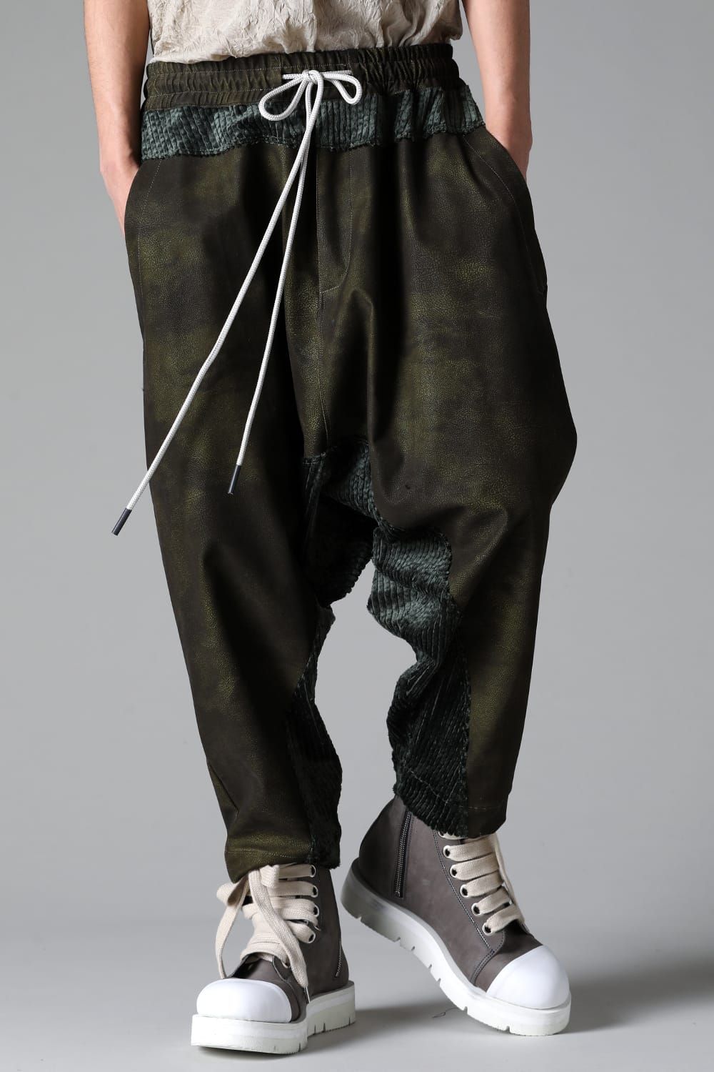 《2025AW先行予約》Synthetic Leather × Corduroy Switching Drop Clotch Pants"Black / Khaki" / シンセティックレザー×コーデュロイスウィッチングドロップクロッチパンツ"ブラック/カーキ"