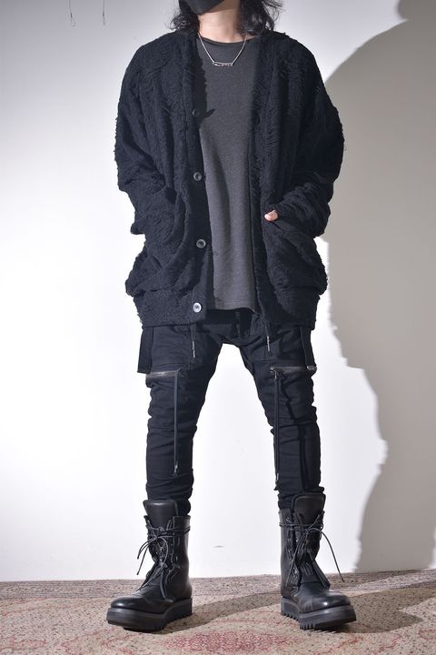 プラスカーディガンで冬仕様