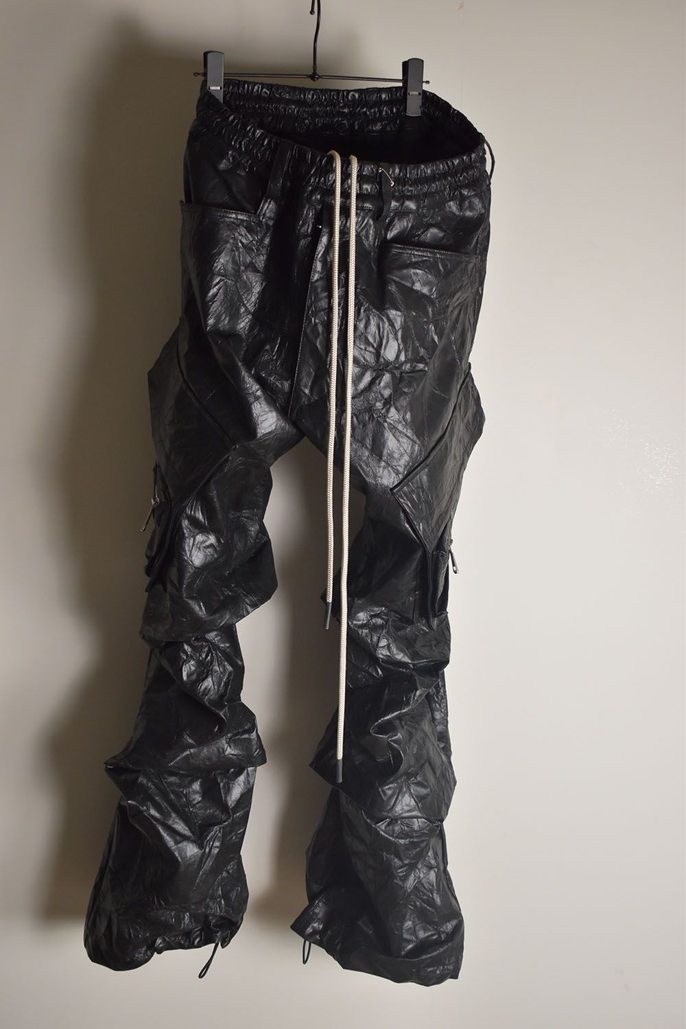 Washer Synthetic Leather Boots Cut Tuck Cargo Pants"Black " / ワッシャーシンセティックレザーブーツカットタックカーゴパンツ"ブラック"