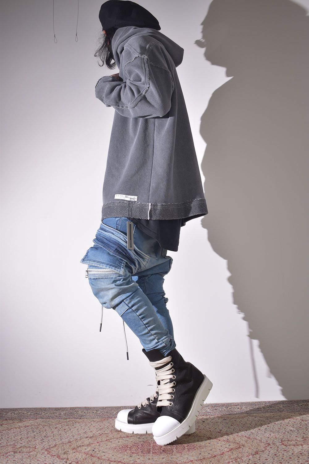 インディゴ × ピグメントグレー