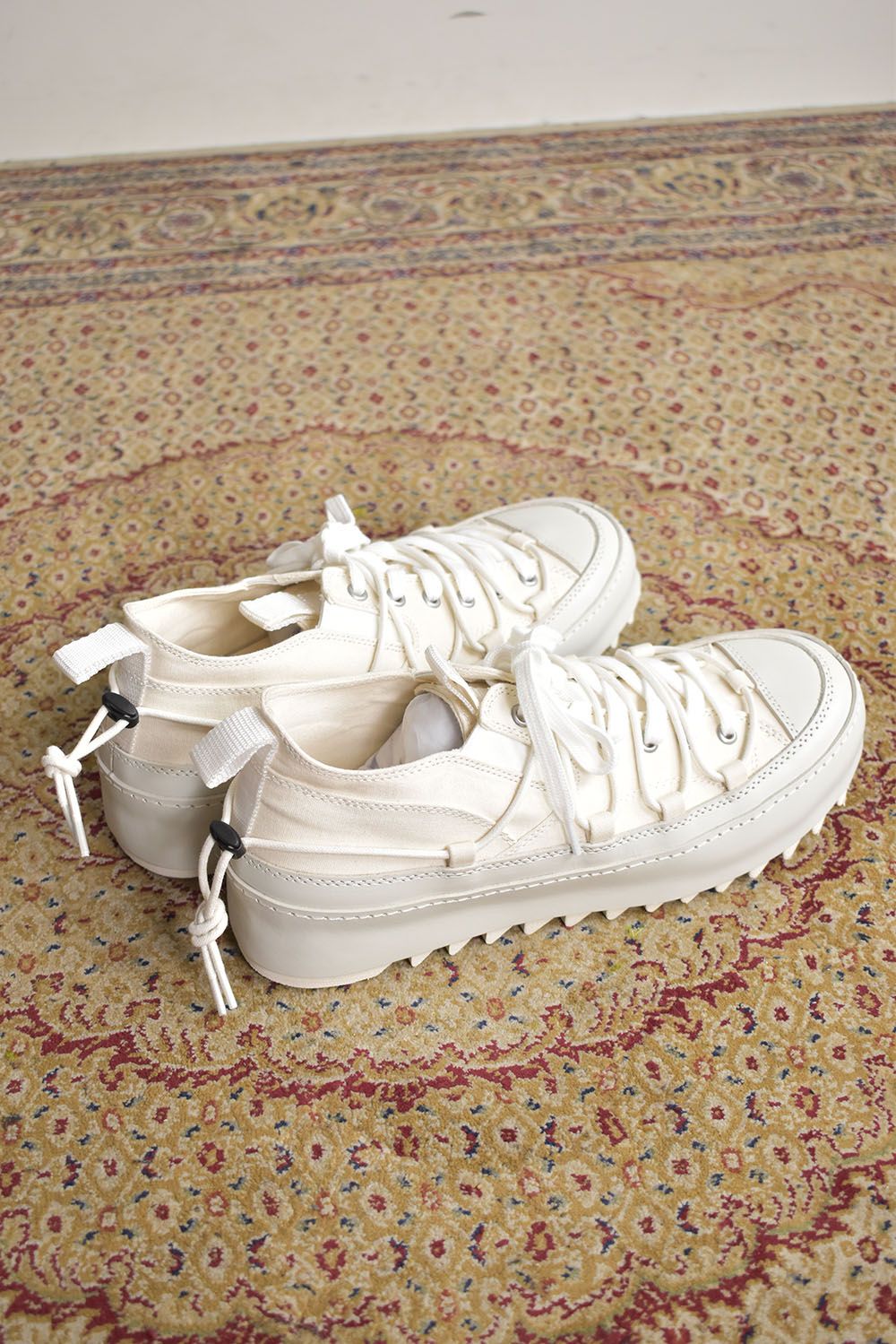 Double Lace Up Shark Sole Sneaker"White" / ダブルレースアップ シャークソールスニーカー"ホワイト"