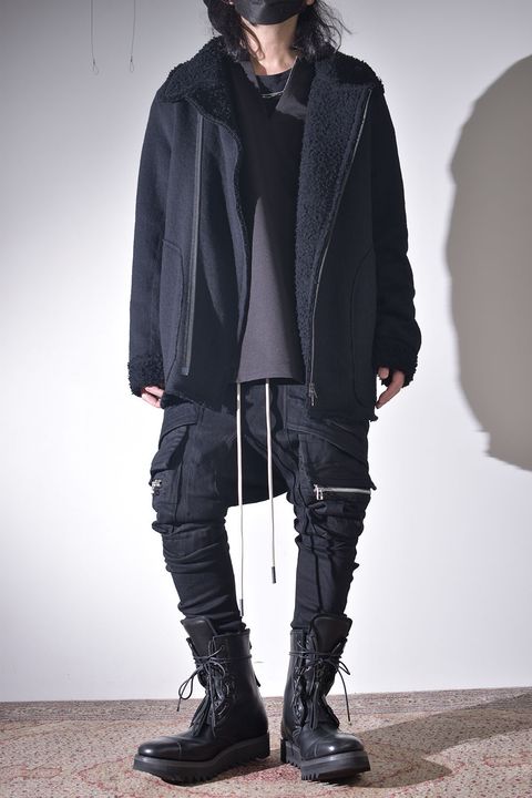 ライトな着心地で暖かく