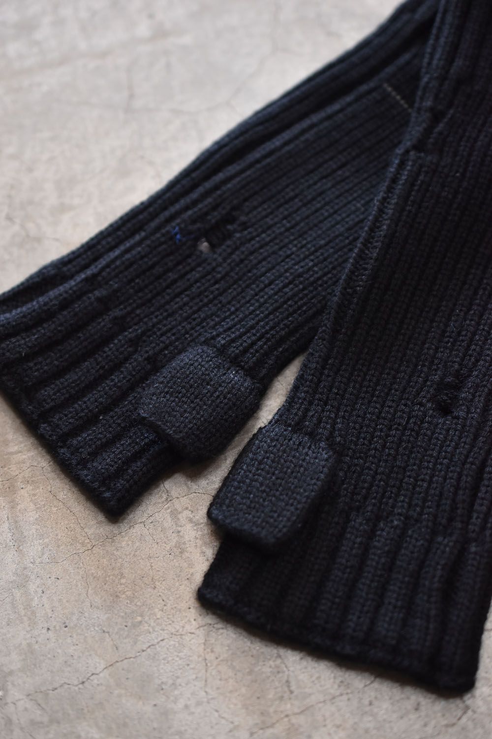 Damage Knit Arm Warmers"Black"/ダメージニットアームウォーマー"ブラック"
