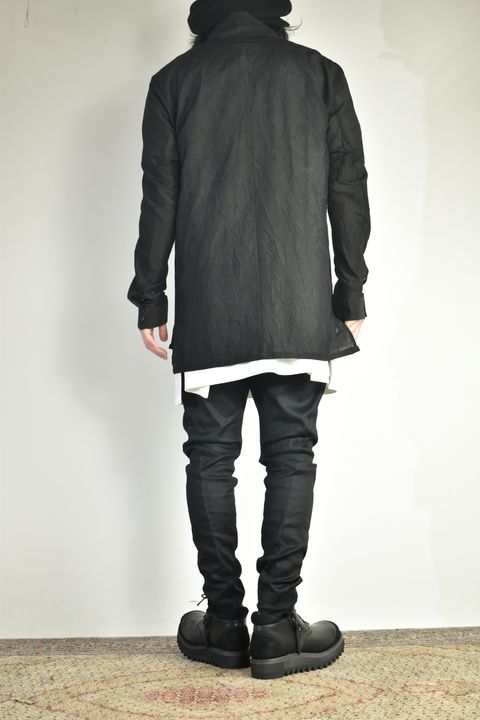 ソリッドでも快適な生地感