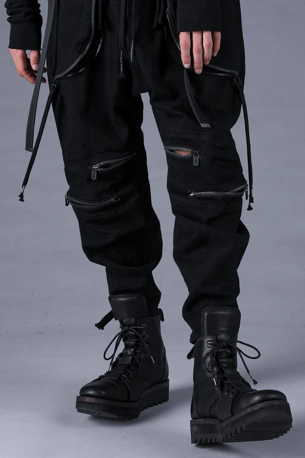 Stretch Denim Knee-Open Cropped Pants"Black" / ストレッチデニムニーオープンクロップドパンツ"ブラック"