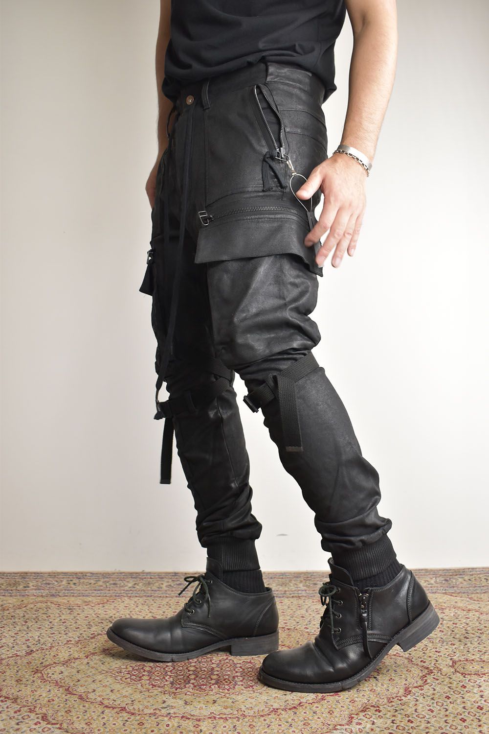 Product-Coated Jersey-Like Denim Cargo Jog Pants"Black" / 製品コーティングジャージーライクデニムカーゴジョグパンツ"ブラック"