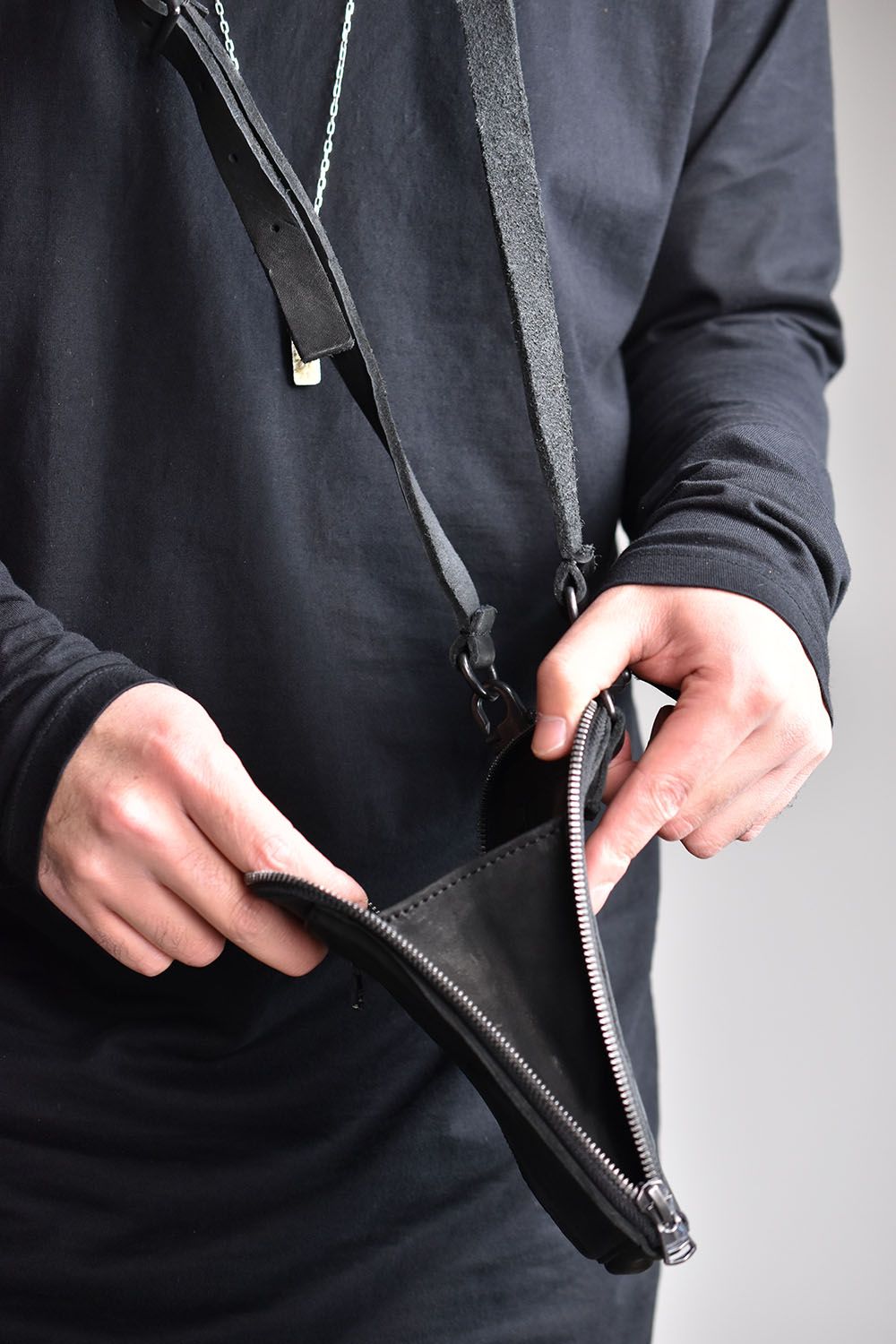 Double Shoulder Garment-Dyed Portable Bag"Black"/ダブルショルダーガーメントダイポータブルバッグ"ブラック"