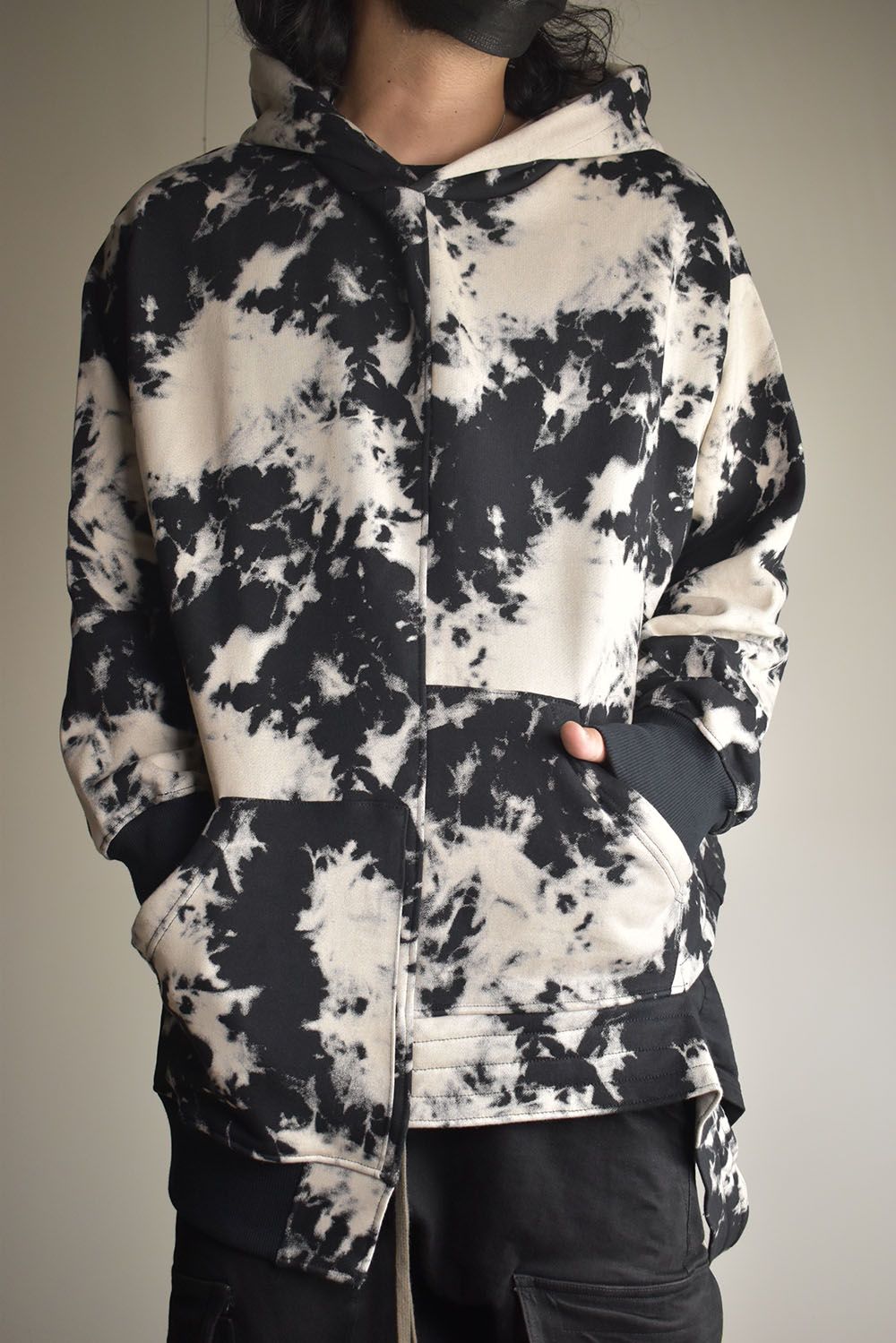 Discharge Pinting Asymmetry Hooded Top"Black×Ivory" /ディスチャージプリントアシンメトリーフーデッドトップ"ブラック×アイボリー"