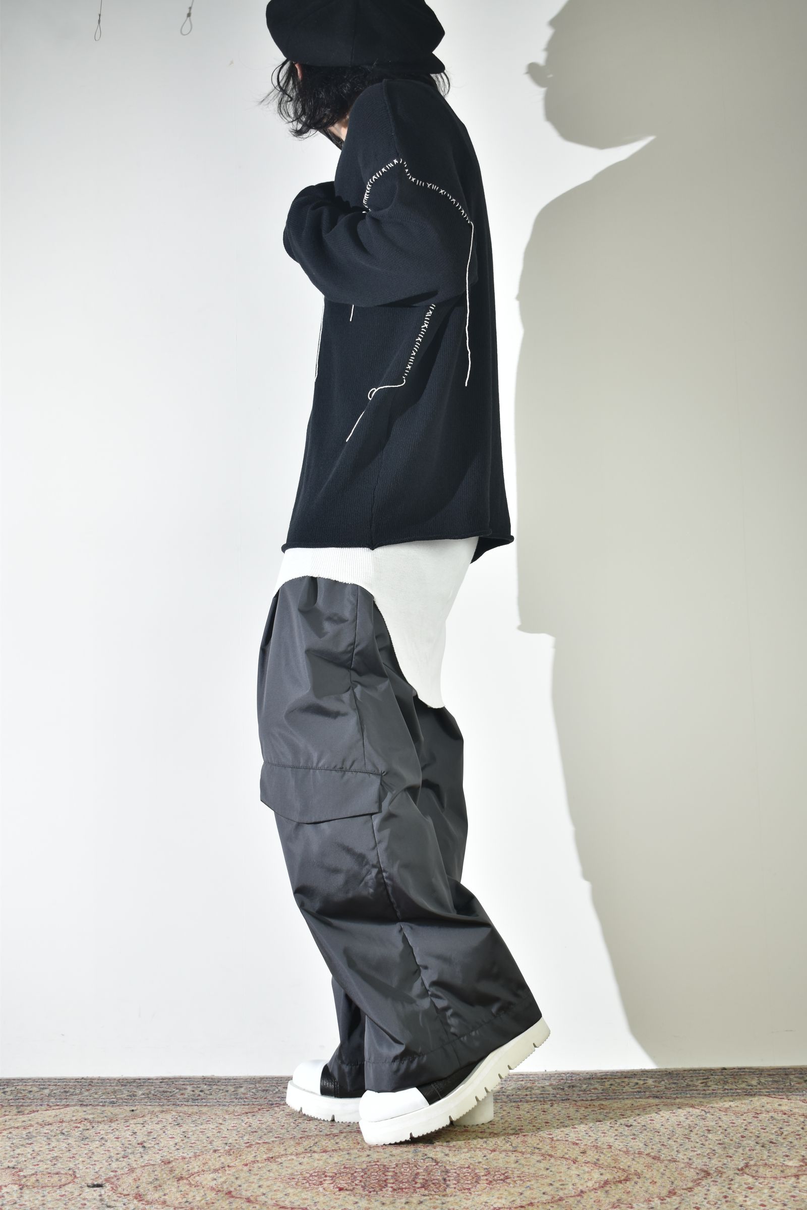 新鮮な履き心地のトラウザーで