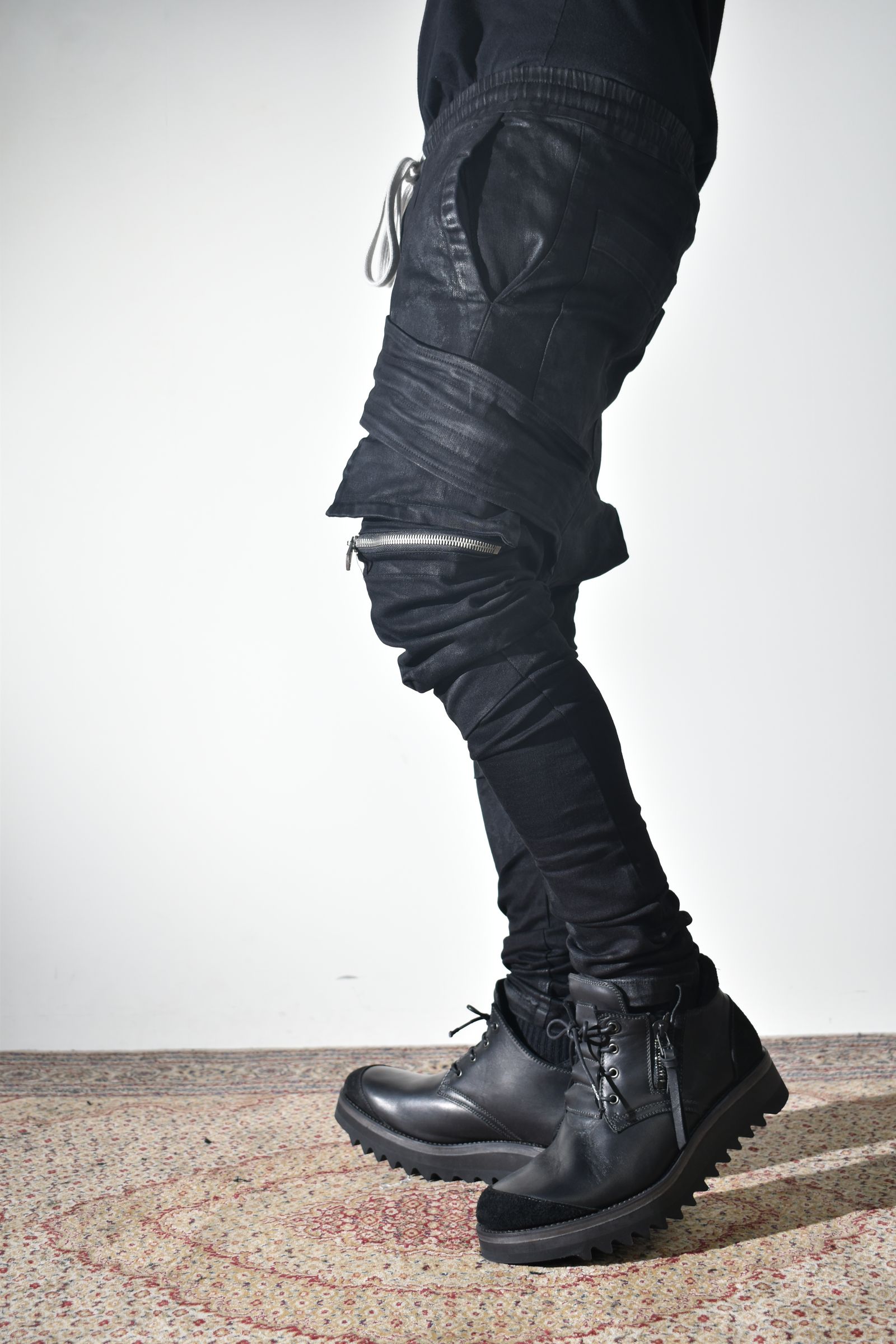 Strtch Denim Coatiing Cargo Sarouel Skinny"Black" / ストレッチデニムコーティングカーゴサルエルスキニー"ブラック"