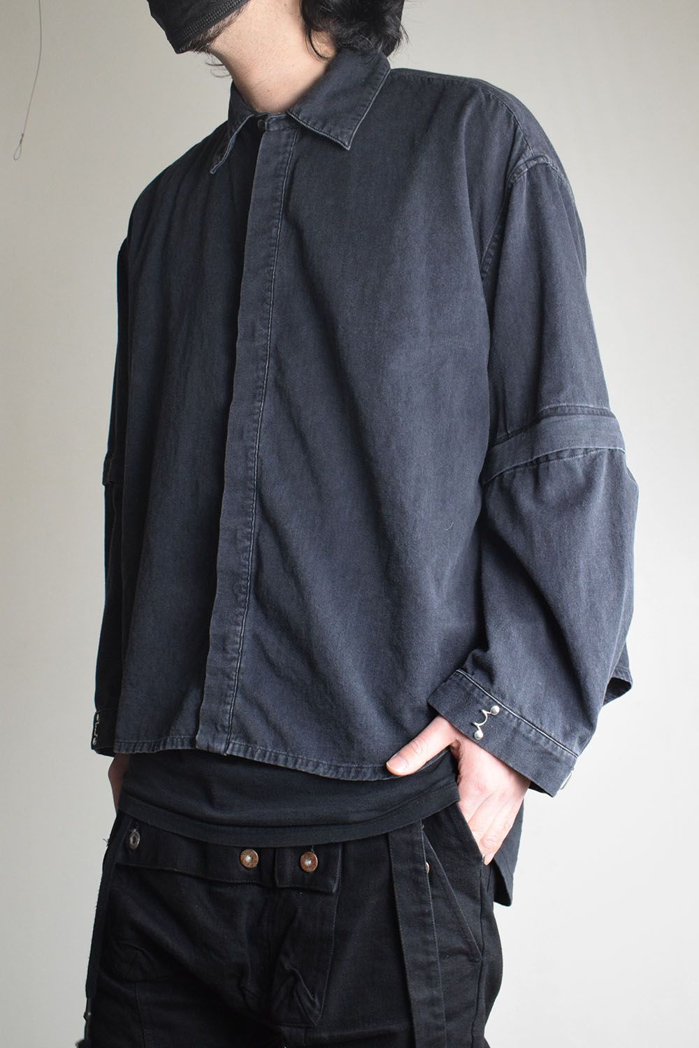 Detachable Sleeve Hook Cuff Shirt"Black Washed" / デタッチャブルスリーブホックカフスシャツ"ブラックウォッシュド"