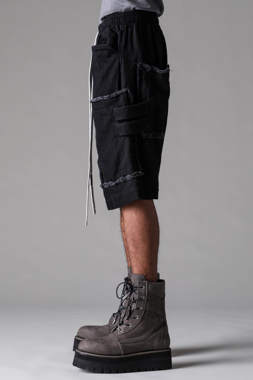 《2027SS先行予約》Loose Denim Cargo Shorts"Black" / ルーズデニムカーゴショーツ"ブラック"