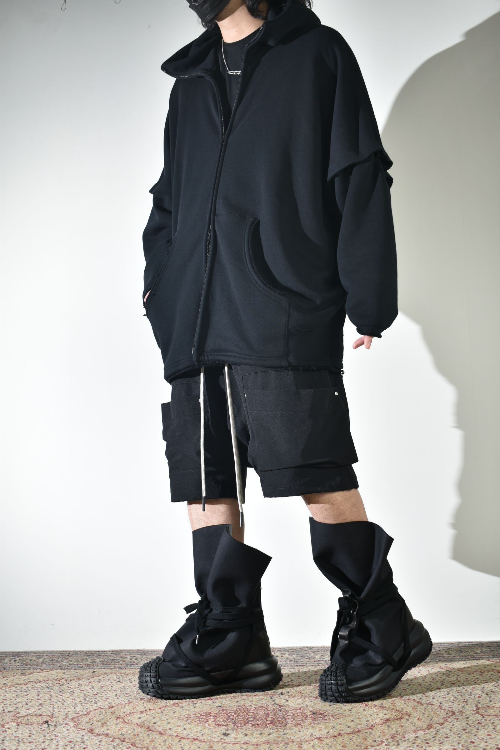 2Wayで着られる着用シーズンの長いスウェット