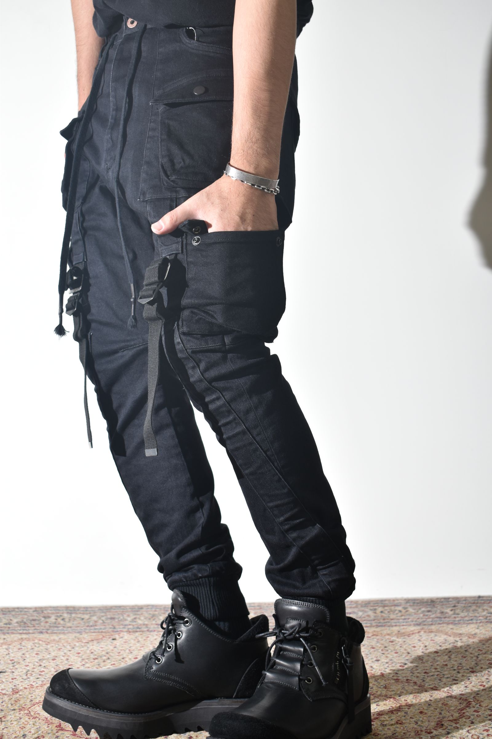 Stretch Denim Belt-Adjustable Cargo Jogger Pants"Black" / ストレッチデニムベルトアジャストカーゴジョグパンツ"ブラック"