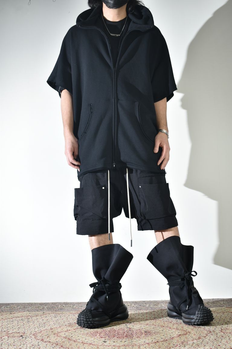 2Wayで着られる着用シーズンの長いスウェット