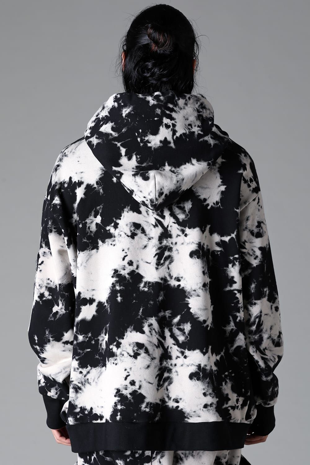 《2025AW先行予約》Discharge Pinting Cargo Hooded Top"Black×Ivory" /ディスチャージプリントカーゴフーデッドトップ"ブラック×アイボリー"