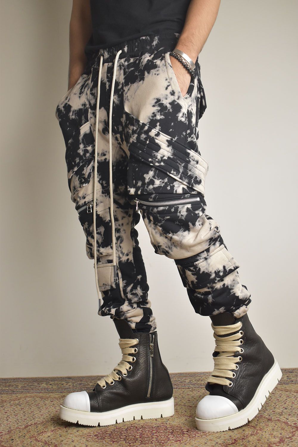 Discharge Pinting Belt Cargo Sarouel Jogger"Black×Ivory" /ディスチャージプリントベルトカーゴサルエルジョガー"ブラック×アイボリー"