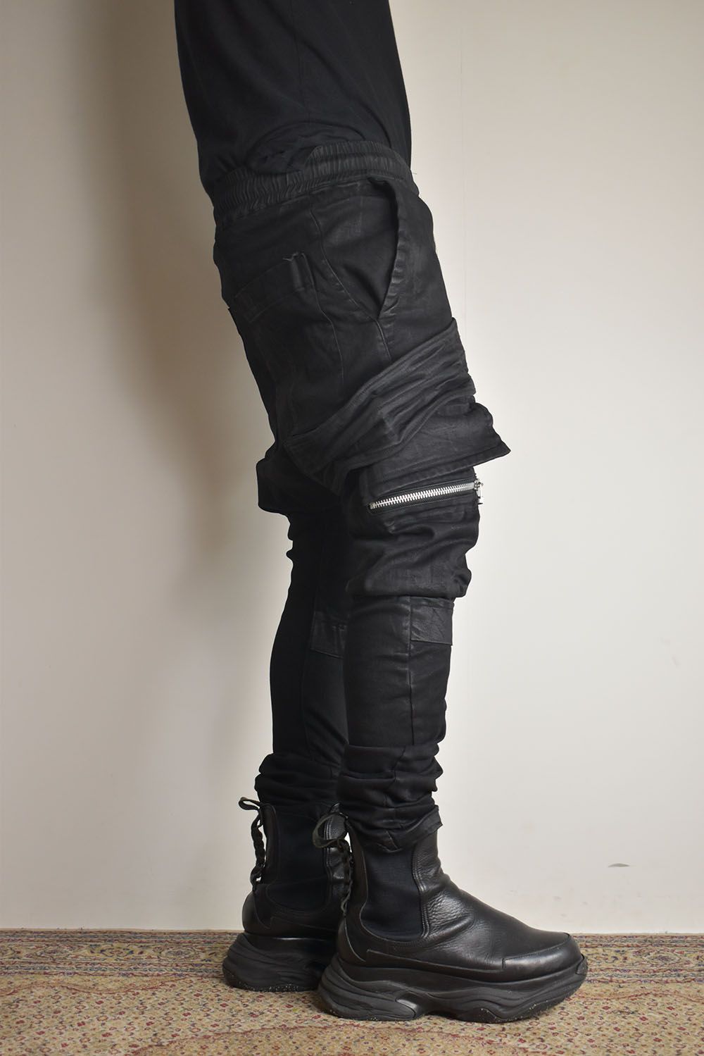 《2025AW先行予約》Denim Coating Cargo Sarouel Skinny"Black" / デニムコーティングカーゴサルエルスキニー"ブラック"