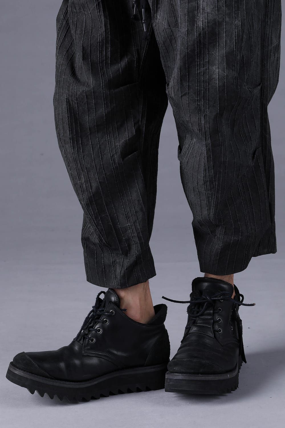 《2027SS先行予約分》Mura-Dye Toby Stripe Cropped Pants"Black" / ムラ染トビーストライプクロップドパンツ"ブラック"