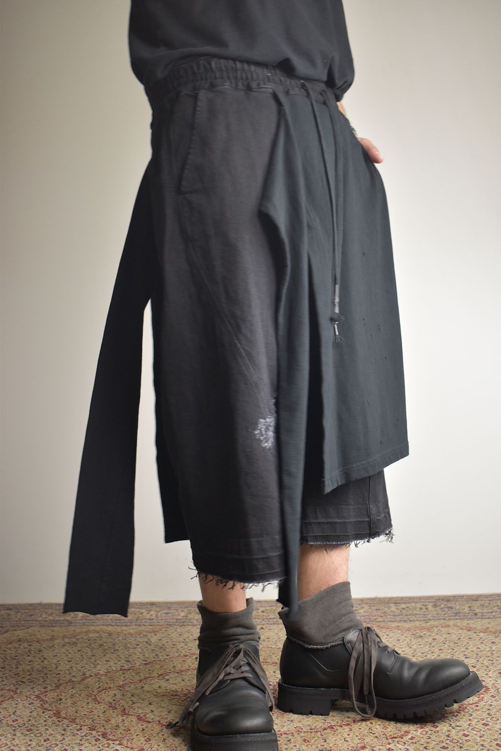 Stretch Denim Distressed Apron Wide Cropped Pants "Black" / ストレッチデニムダメージエプロンワイドクロップドパンツ"ブラック"