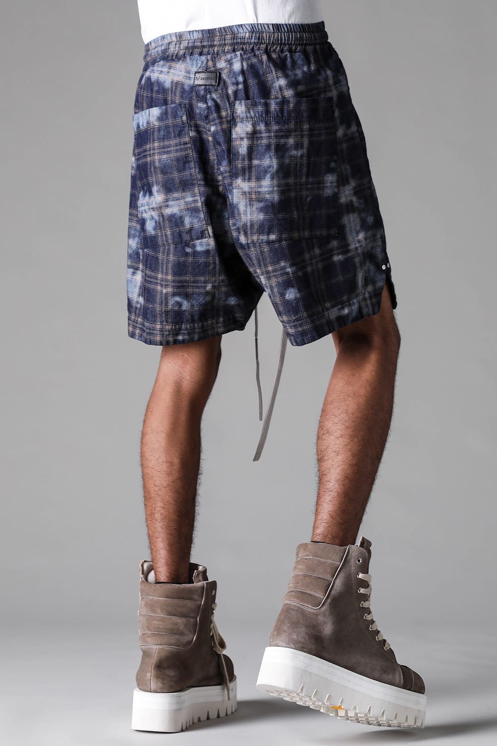 《2027SS先行予約》Check Side Slit Shorts"Navy Check" / チェックサイドスリットショーツ"ネイビーチェック"