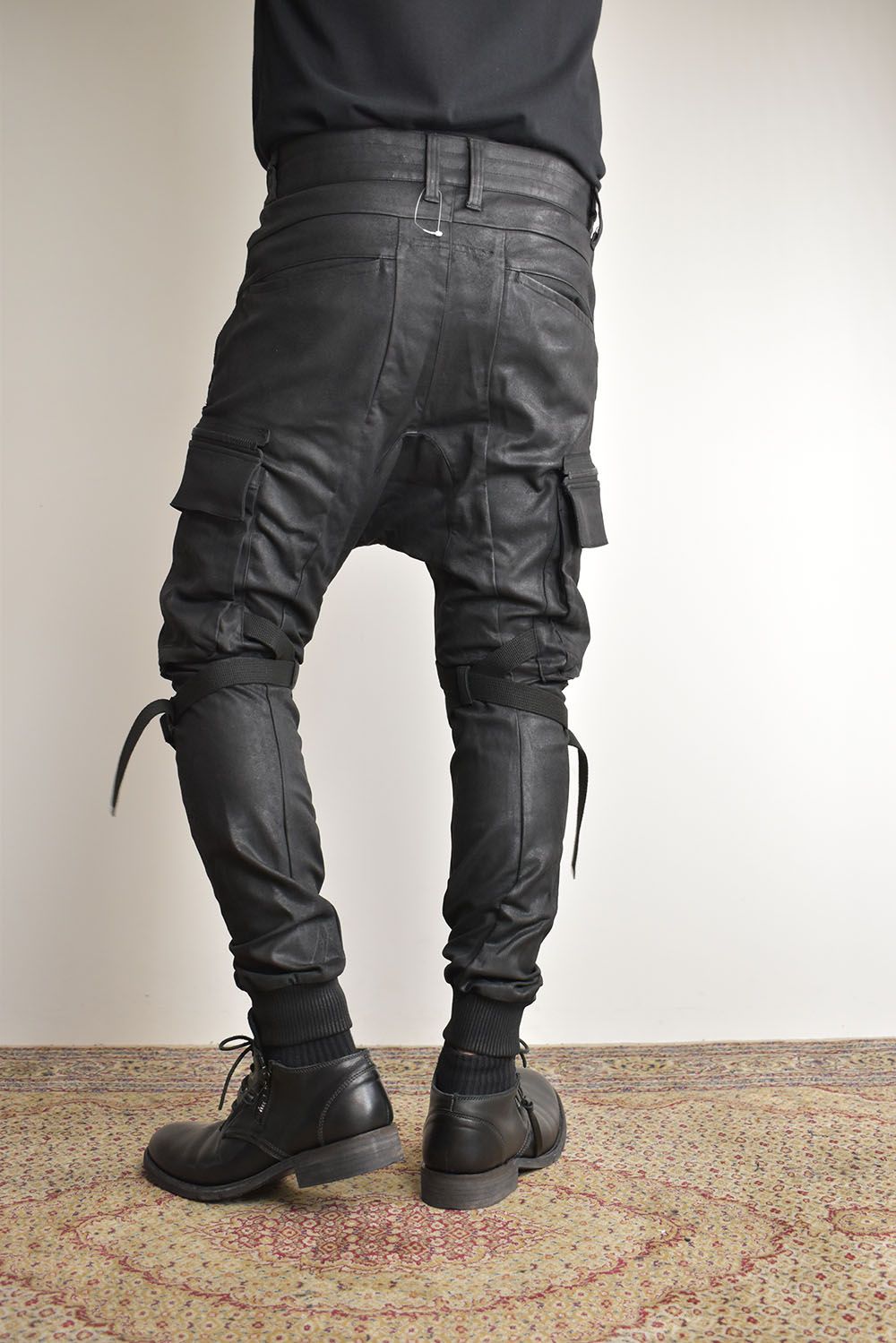 Product-Coated Jersey-Like Denim Cargo Jog Pants"Black" / 製品コーティングジャージーライクデニムカーゴジョグパンツ"ブラック"