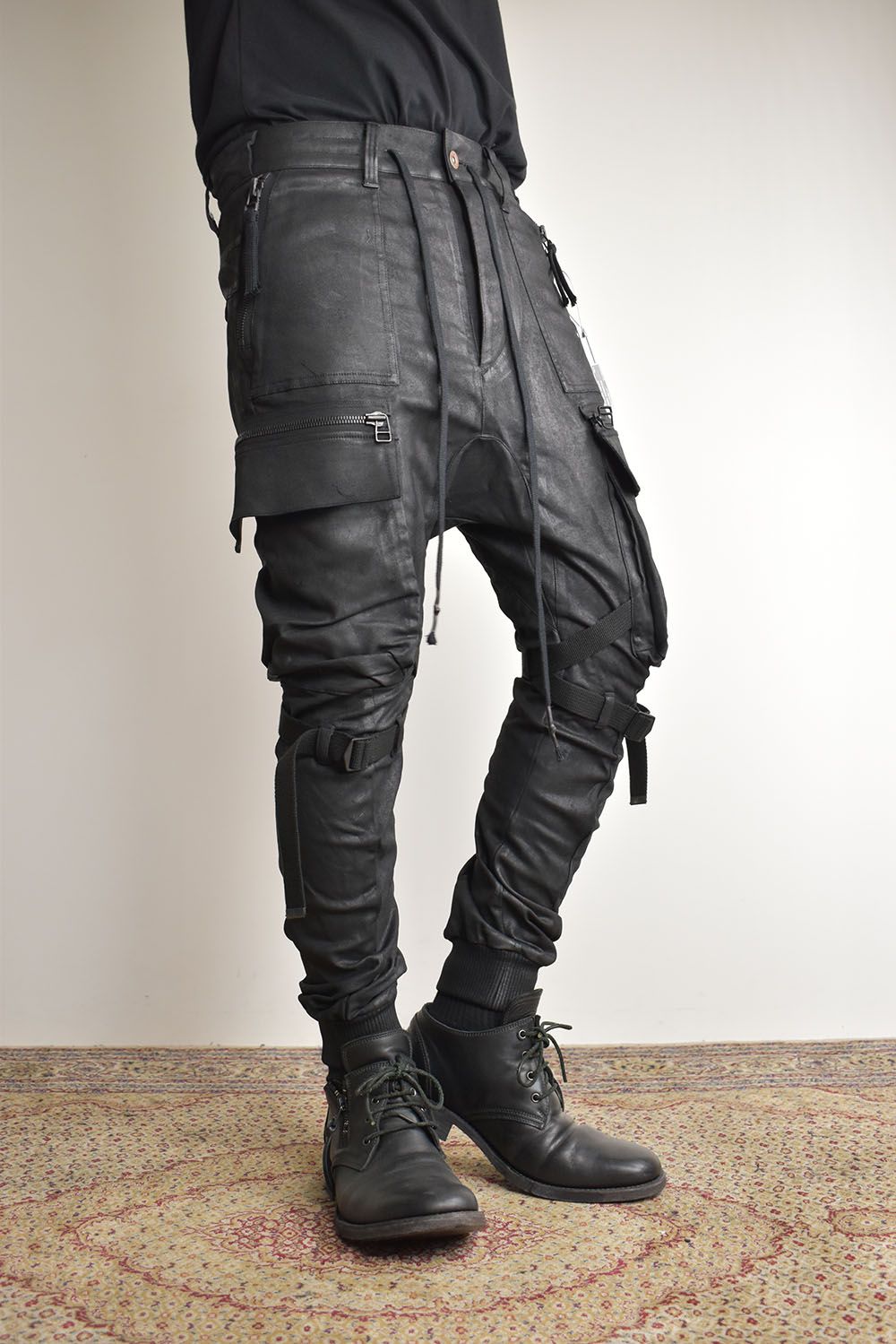 Product-Coated Jersey-Like Denim Cargo Jog Pants"Black" / 製品コーティングジャージーライクデニムカーゴジョグパンツ"ブラック"