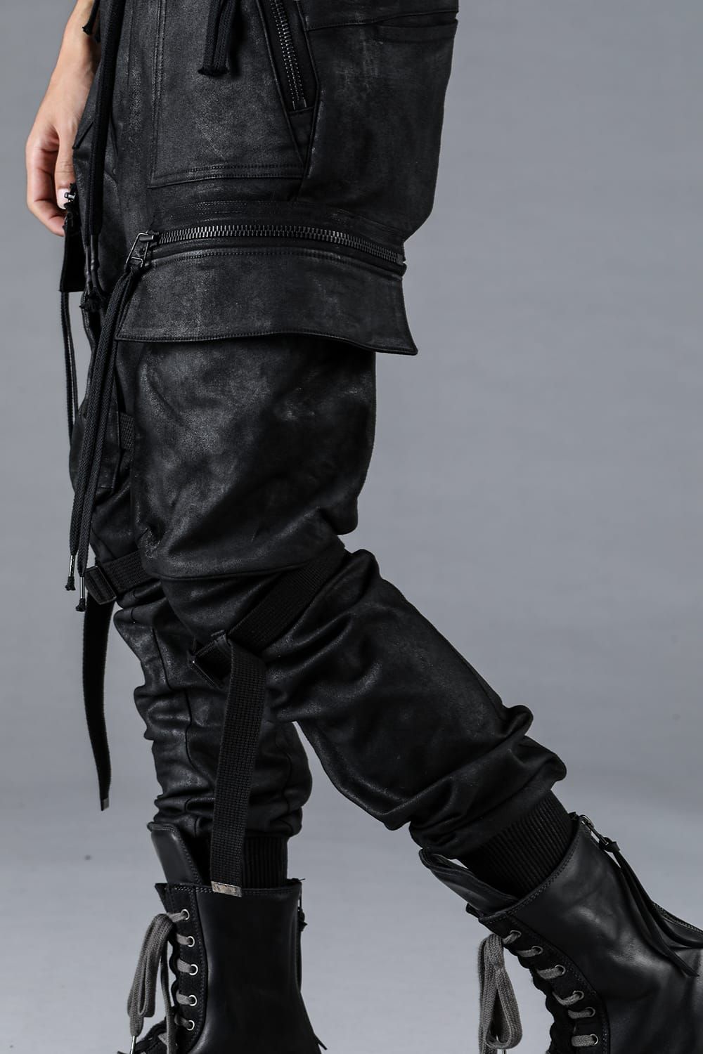 Product-Coated Jersey-Like Denim Cargo Jog Pants"Black" / 製品コーティングジャージーライクデニムカーゴジョグパンツ"ブラック"