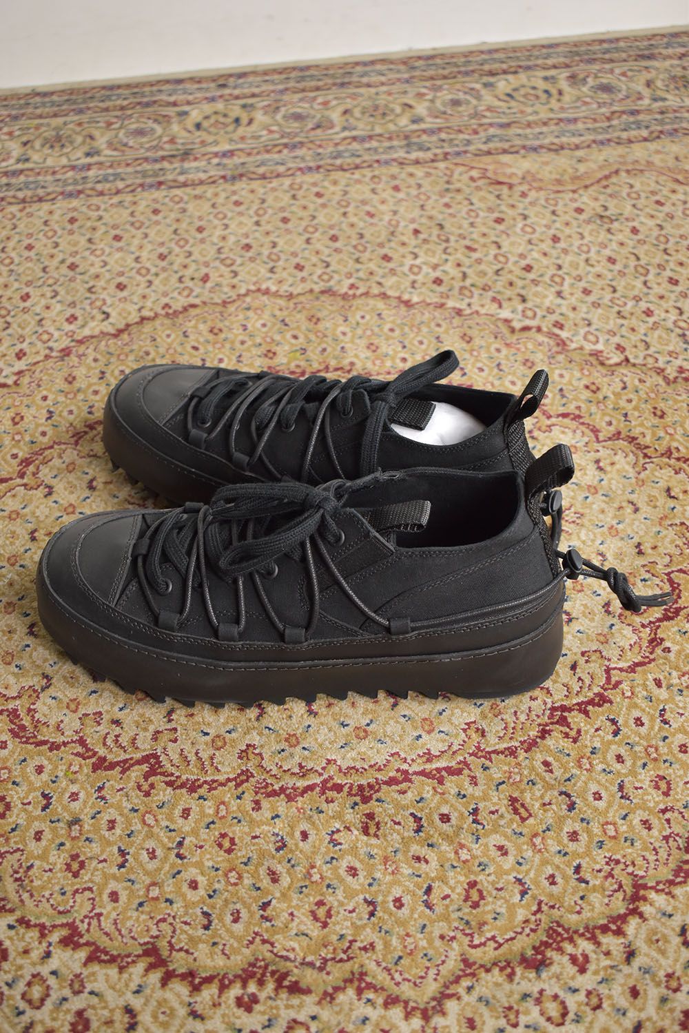 Double Lace Up Shark Sole Sneaker"Black" / ダブルレースアップ シャークソールスニーカー"ブラック"