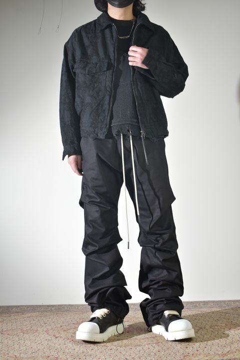 ブーツカット、早くもラス1