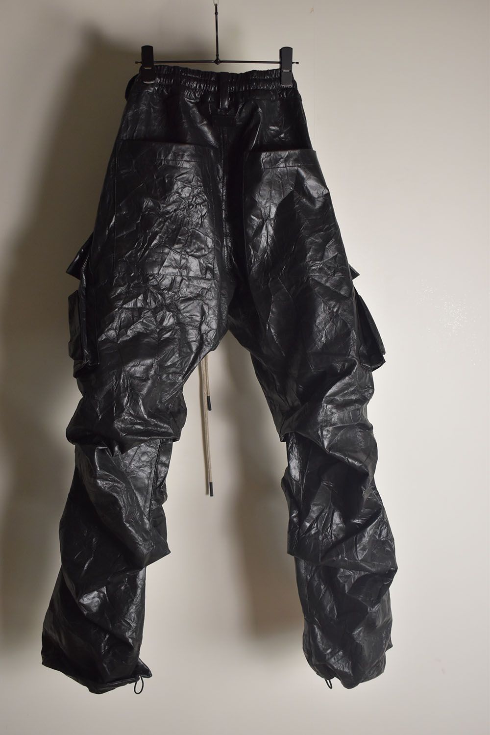 Washer Synthetic Leather Boots Cut Tuck Cargo Pants"Black " / ワッシャーシンセティックレザーブーツカットタックカーゴパンツ"ブラック"