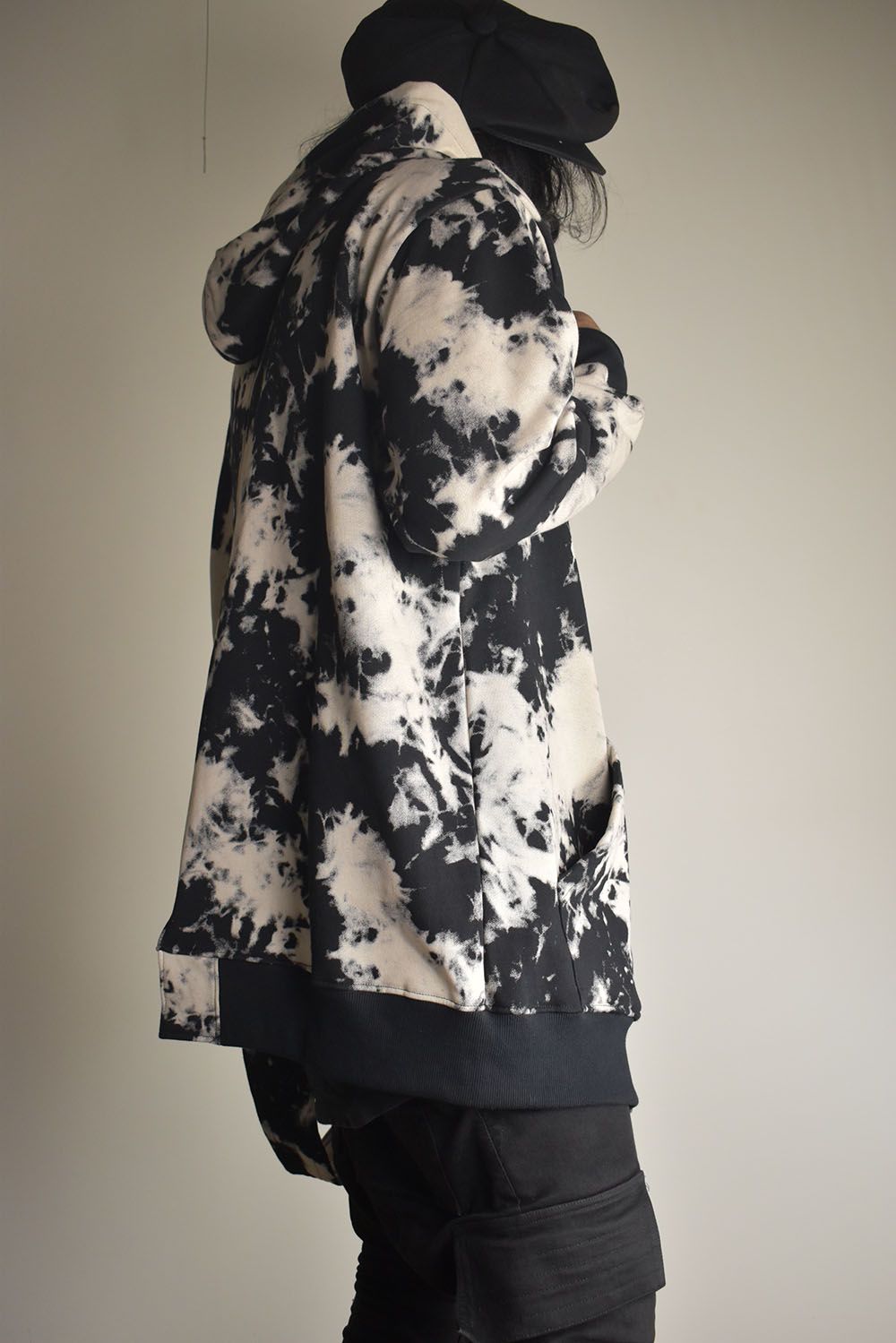 Discharge Pinting Asymmetry Hooded Top"Black×Ivory" /ディスチャージプリントアシンメトリーフーデッドトップ"ブラック×アイボリー"