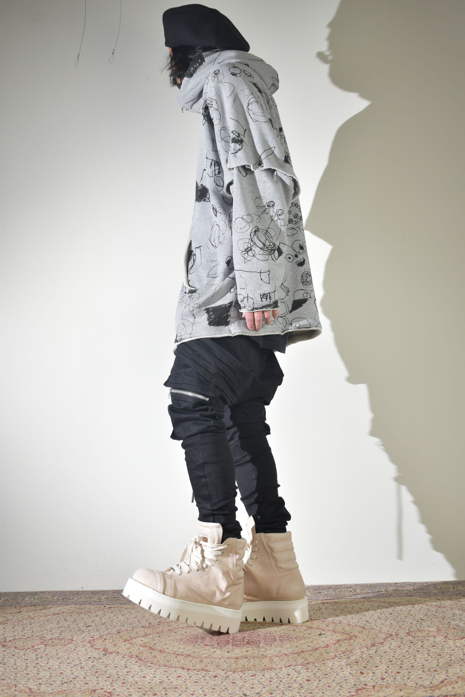 春夏らしいカジュアルミックス