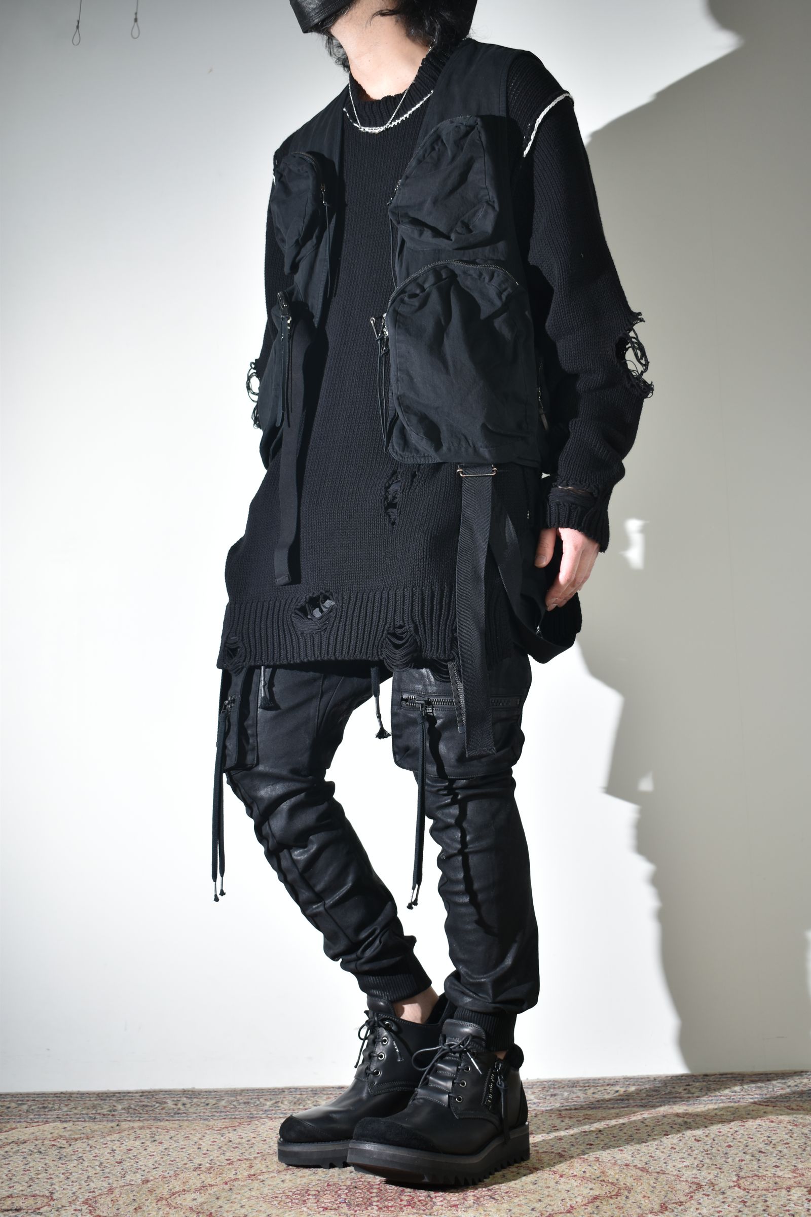 春ニット × ベスト