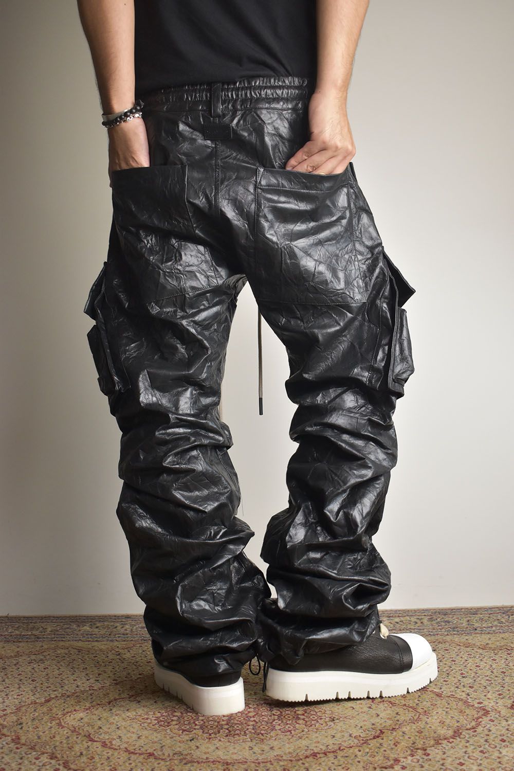 Washer Synthetic Leather Boots Cut Tuck Cargo Pants"Black " / ワッシャーシンセティックレザーブーツカットタックカーゴパンツ"ブラック"