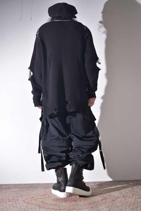 春ニットの最有力