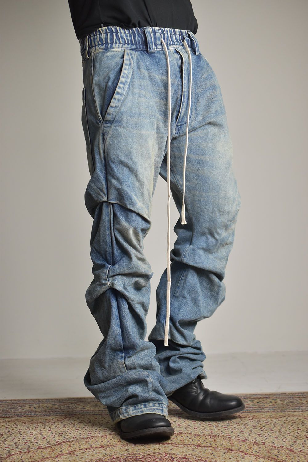 A.F ARTEFACT - Denim Tuck Slim Baggy Pants