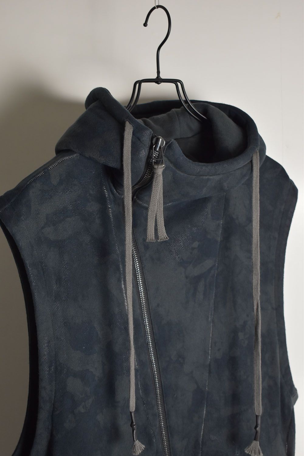 Non-ply Yarn Lined Coated Hooded Vest "Clay Blue"無撚糸裏毛コーティングフーデットベスト"クレイブルー"