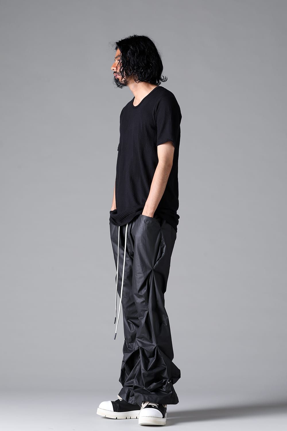 《2026SS先行予約》Coating Random Tuck Bootcut Pants"Black" / コーティングランダムタックブーツカットパンツ"ブラック"