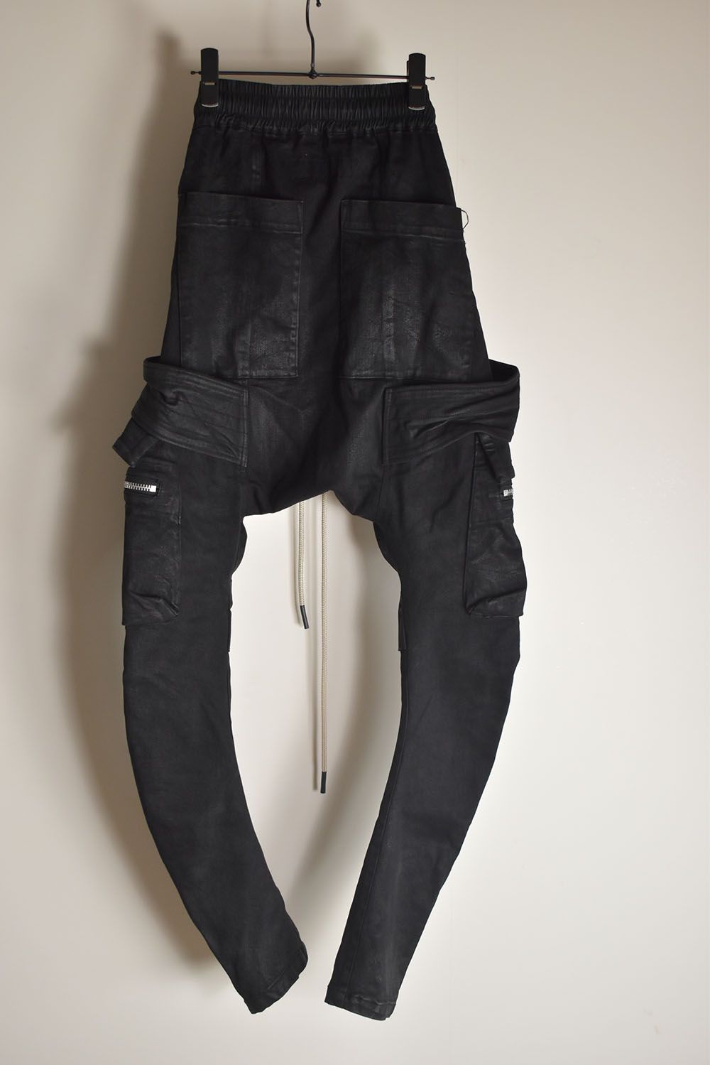 《2025AW先行予約》Denim Coating Cargo Sarouel Skinny"Black" / デニムコーティングカーゴサルエルスキニー"ブラック"