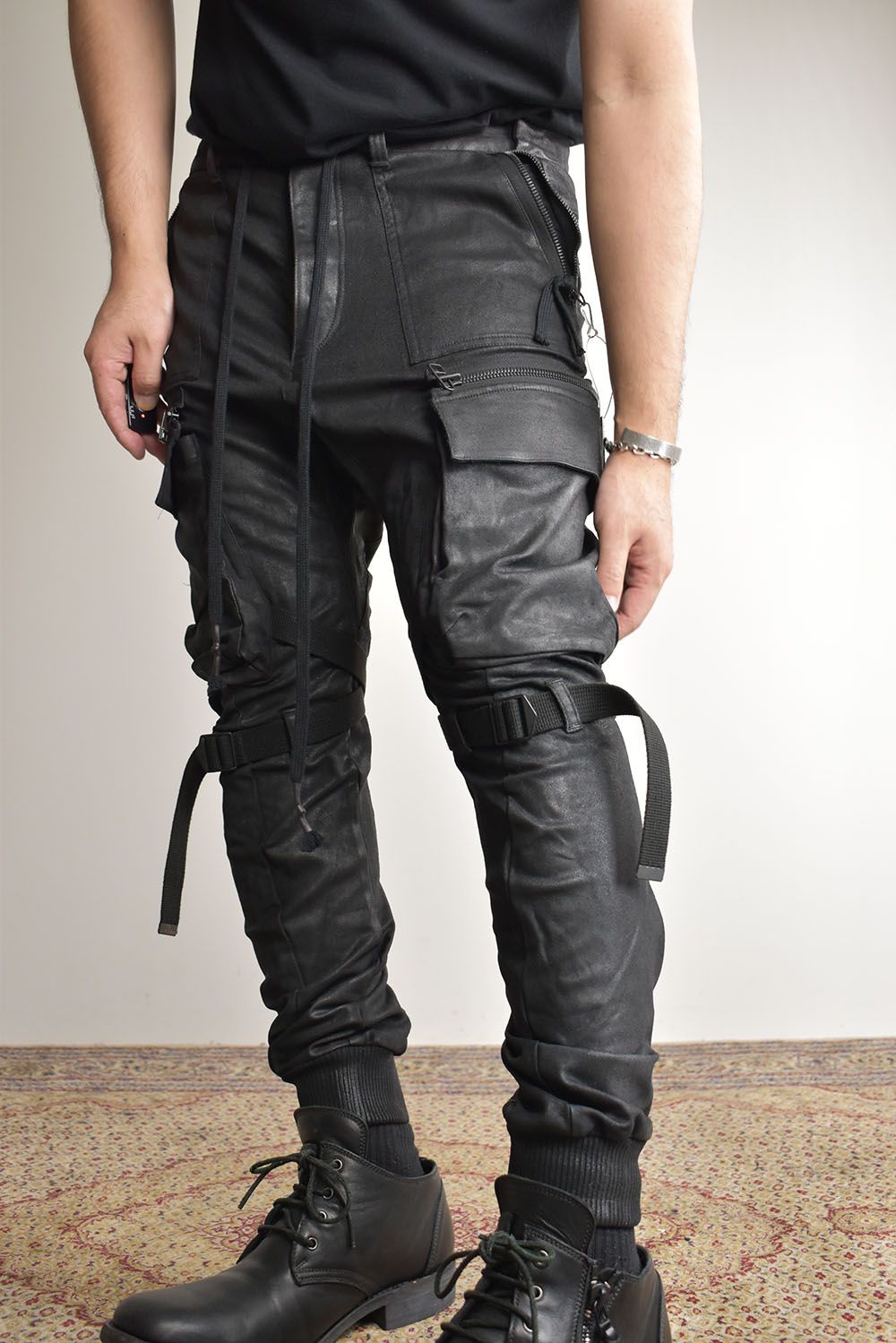 Product-Coated Jersey-Like Denim Cargo Jog Pants"Black" / 製品コーティングジャージーライクデニムカーゴジョグパンツ"ブラック"