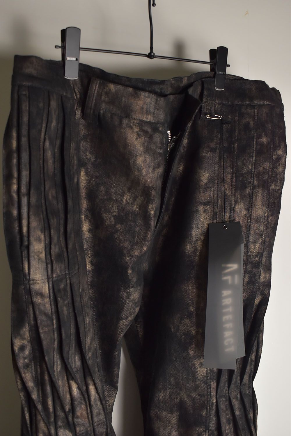 《2025AW先行予約》Metal Steam Camouflage Side Pin Tuck Boots Cut"Black × Beige" / メタルスチームカモフラージュ サイドピンタックブーツカット"ブラック×ベージュ"