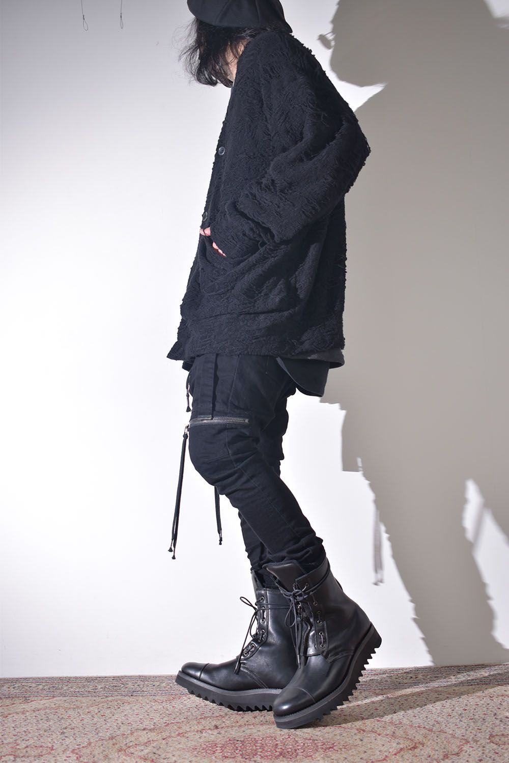 プラスカーディガンで冬仕様