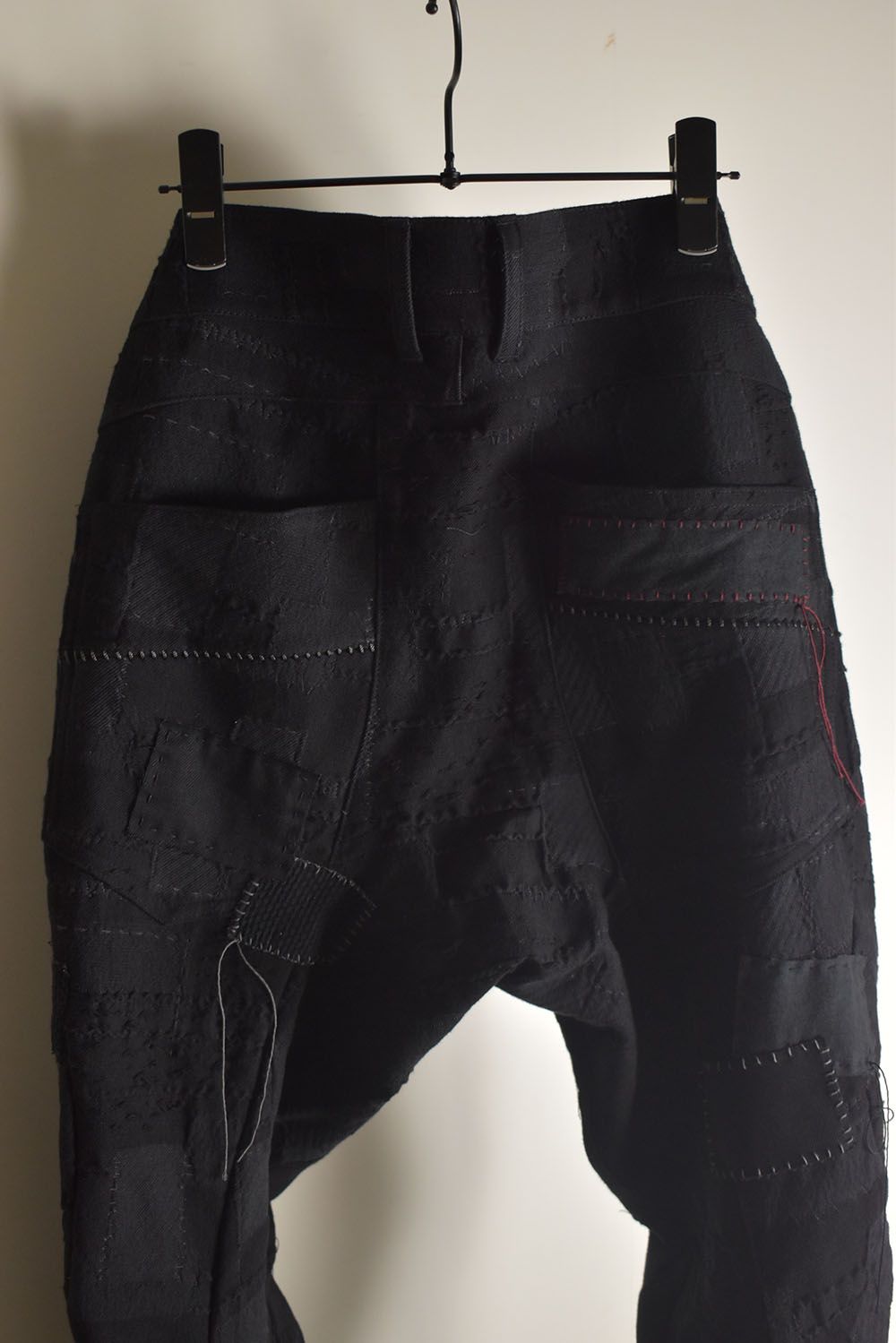 Hand Patchwork Crust Jacquard Overlock Twist Curve Pants "Black" / ハンドパッチワーククラストジャガードオーバーロックツイストカーブパンツ"ブラック"