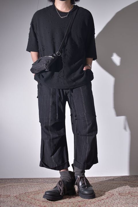 素材感、シルエットで変化のある夏スタイリング