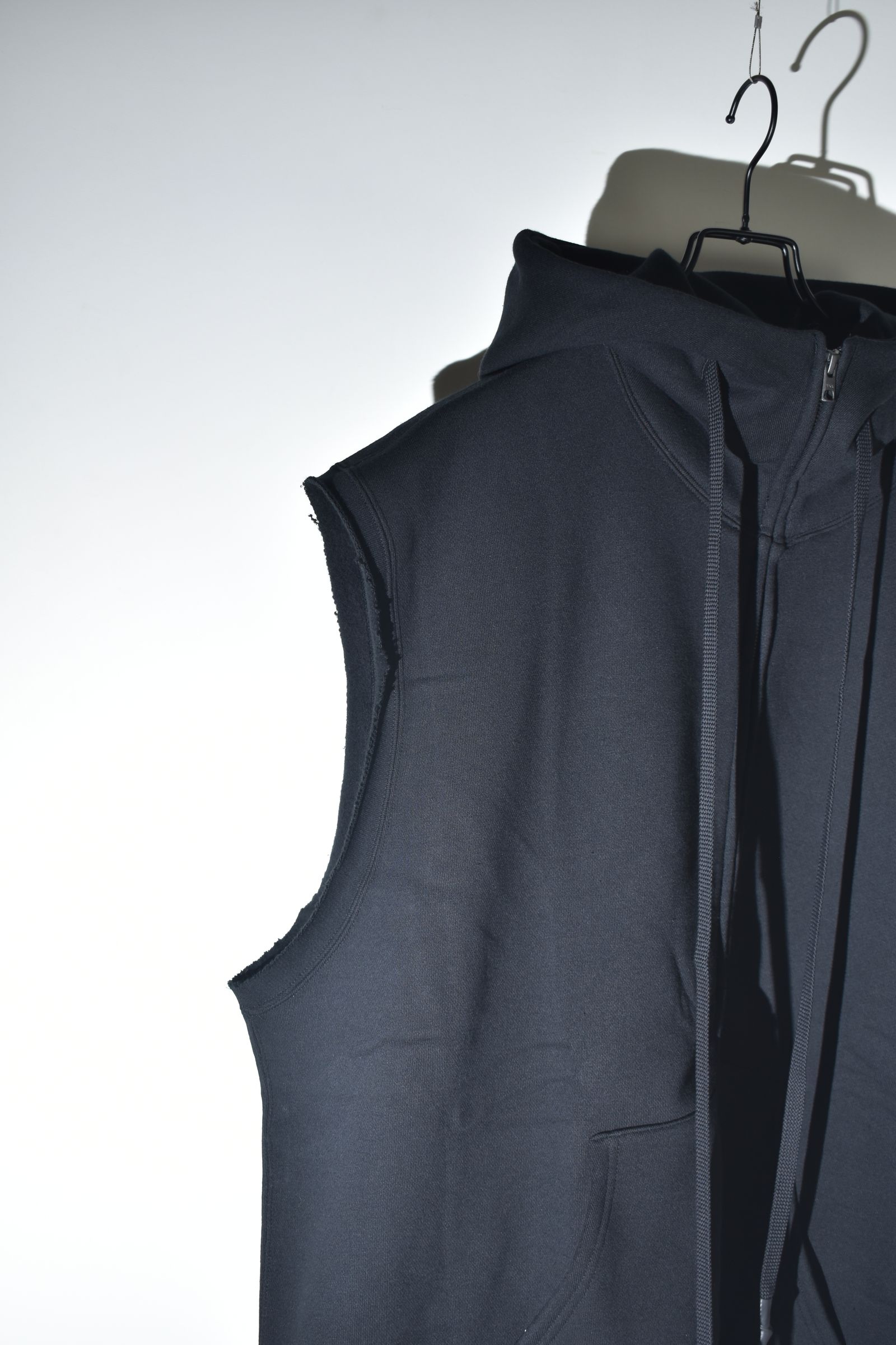 Over Size Sleeve Less Zip Up Parker"Black" / オーバーサイズスリーブレスジップアップパーカー"ブラック"