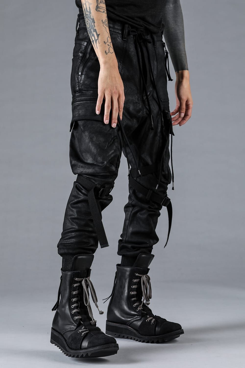 Product-Coated Jersey-Like Denim Cargo Jog Pants"Black" / 製品コーティングジャージーライクデニムカーゴジョグパンツ"ブラック"