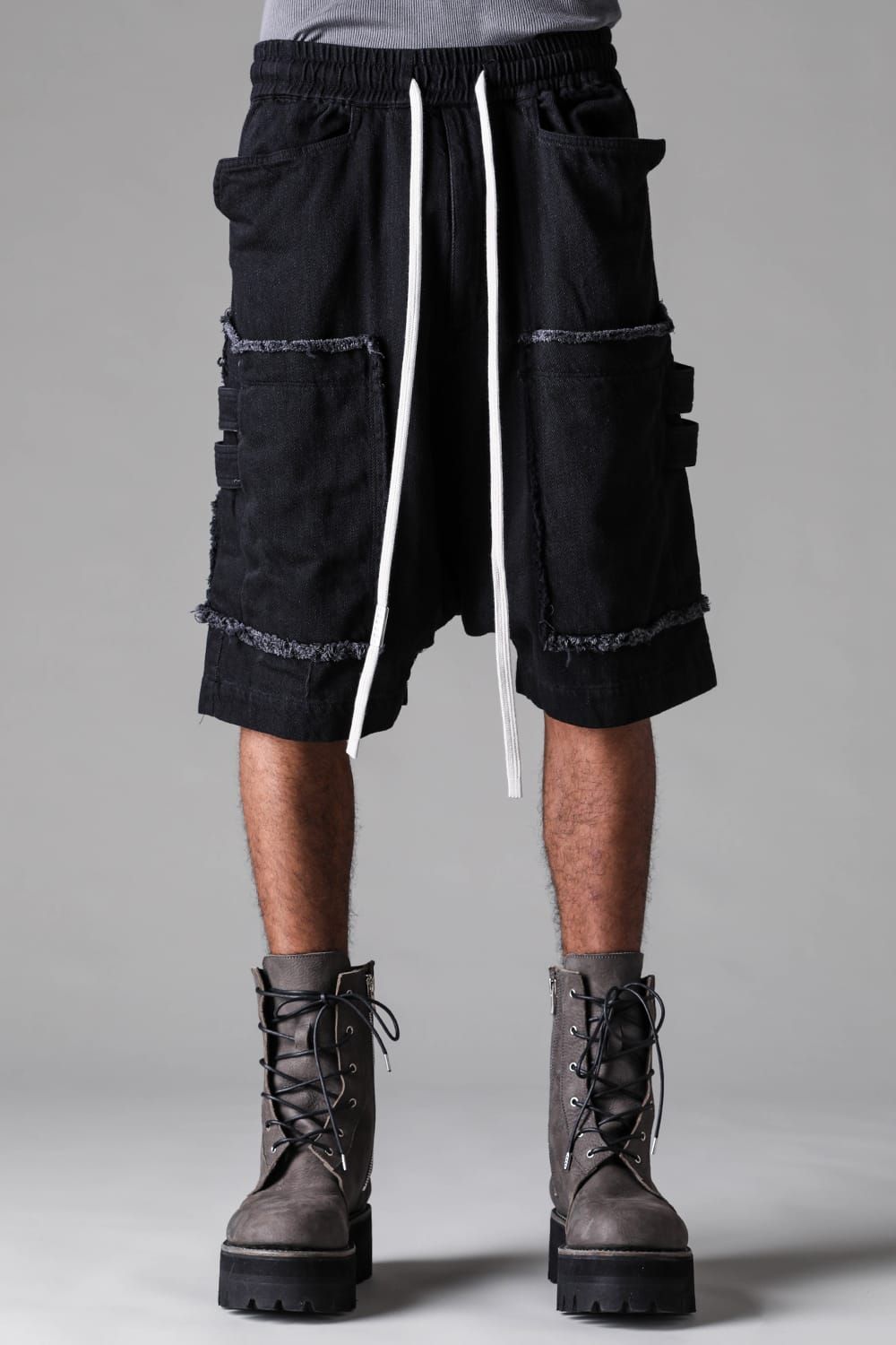 《2027SS先行予約》Loose Denim Cargo Shorts"Black" / ルーズデニムカーゴショーツ"ブラック"